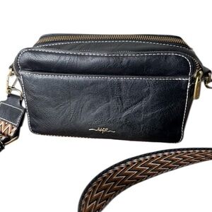 ESPE Black Vegan Emerson Crossbody Camera Bag Thick Adjustable Strap Boho